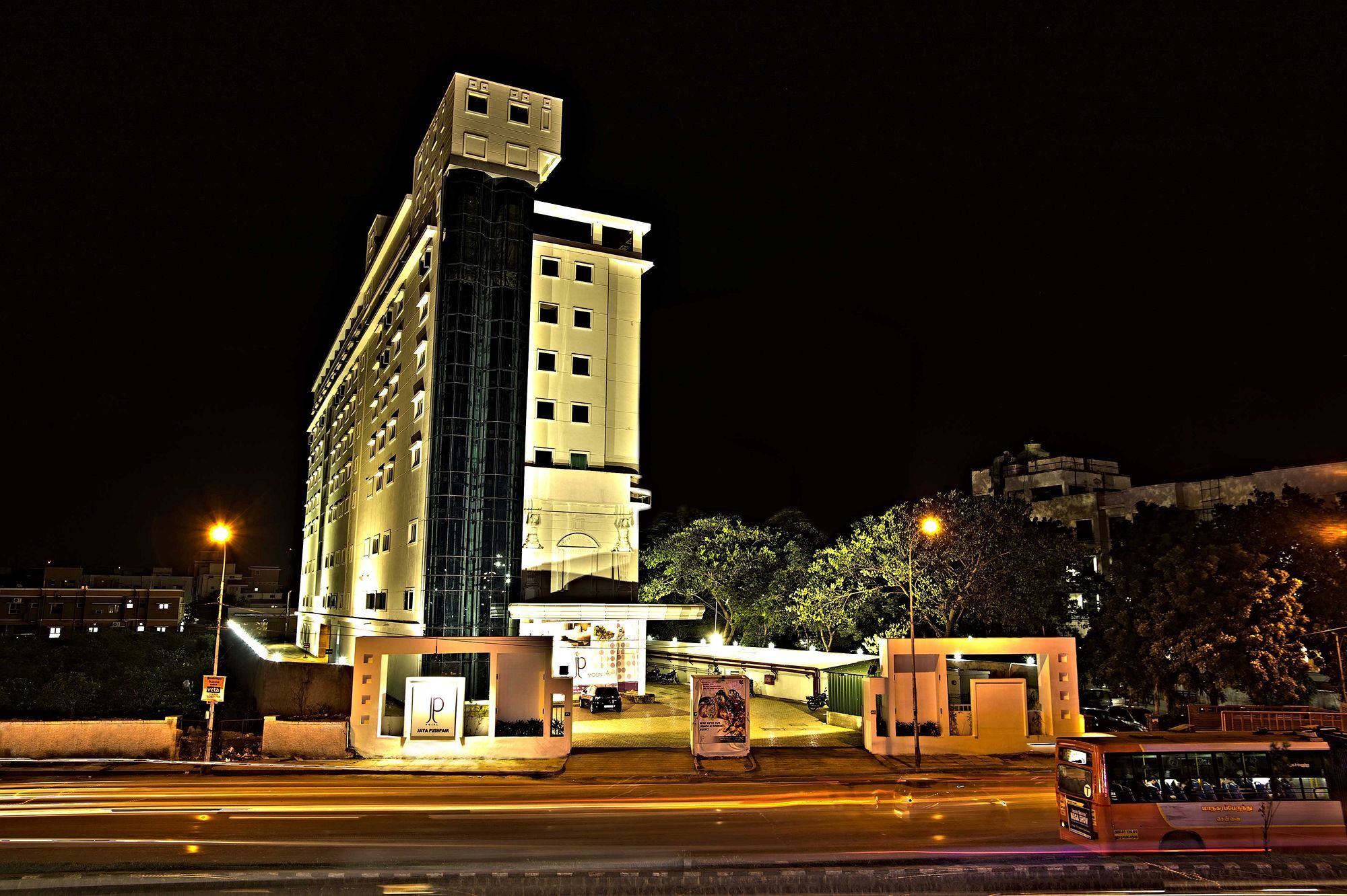 Jp Chennai Hotel Bagian luar foto